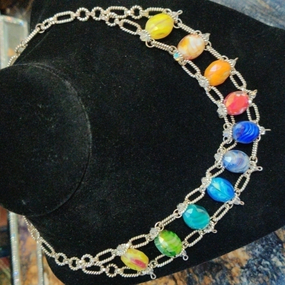 𝅺EXTRAORDINARY! One-of-a-kind rainbow choker! 16 inches with 1 inch extender.